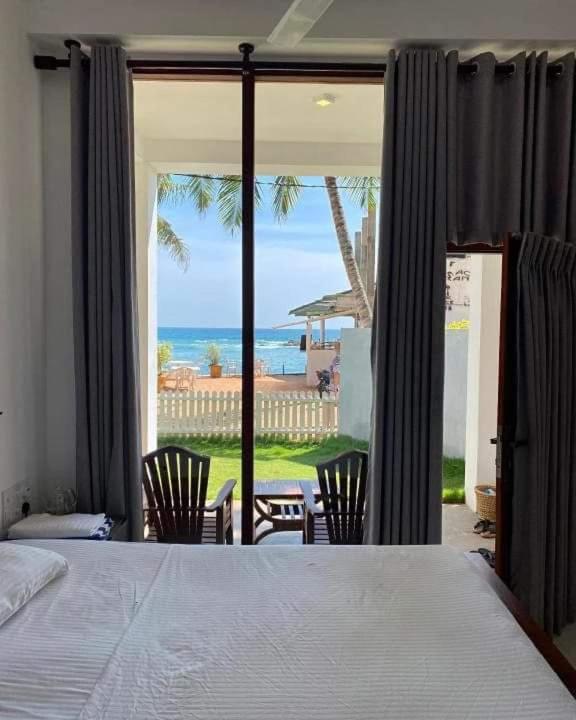 Turtle Beach House Batigama Luaran gambar