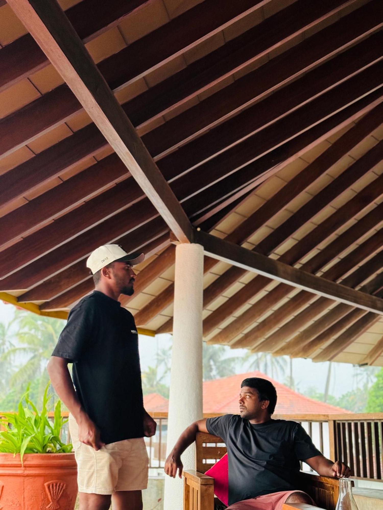 Turtle Beach House Batigama Luaran gambar