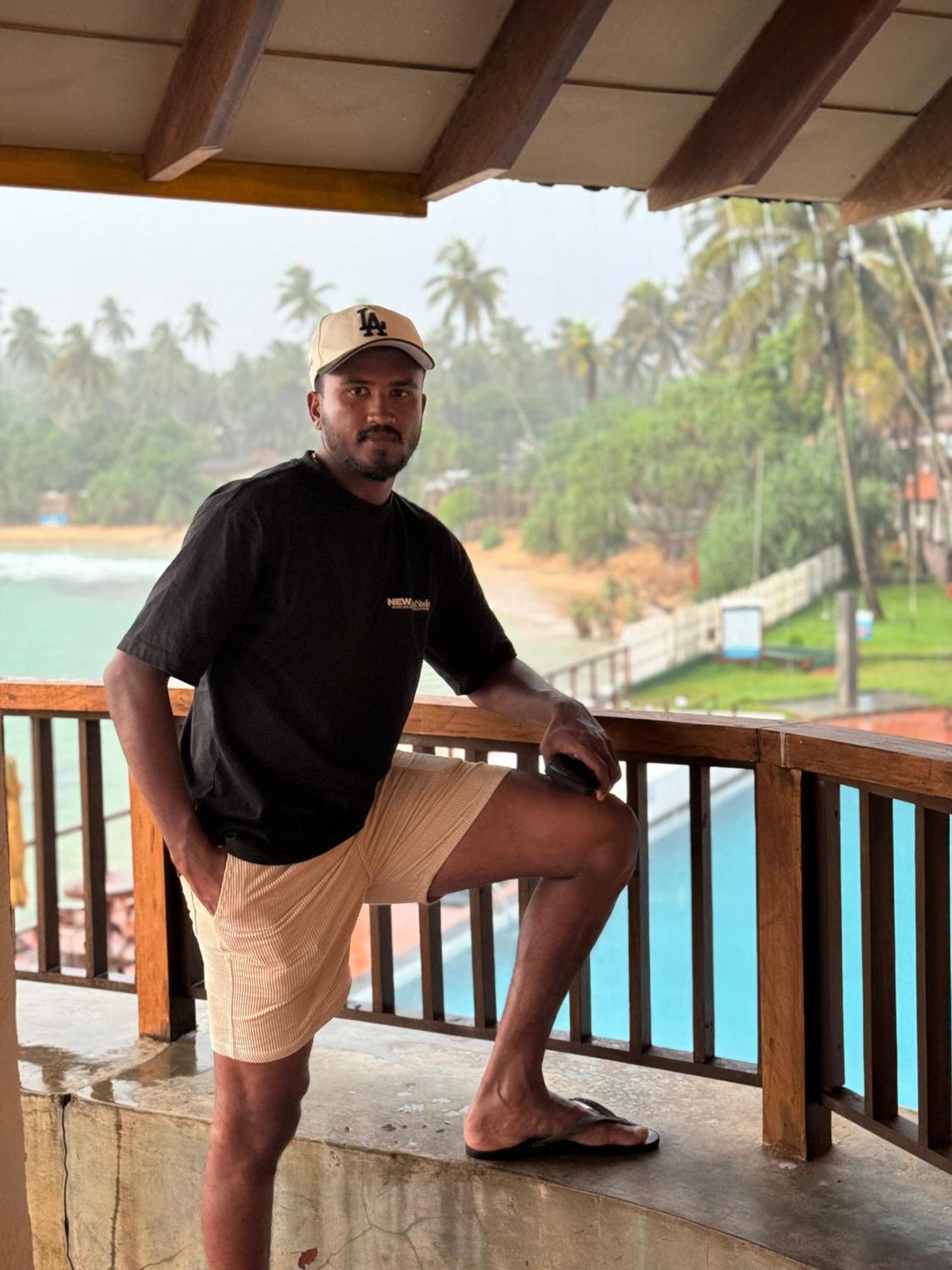 Turtle Beach House Batigama Luaran gambar